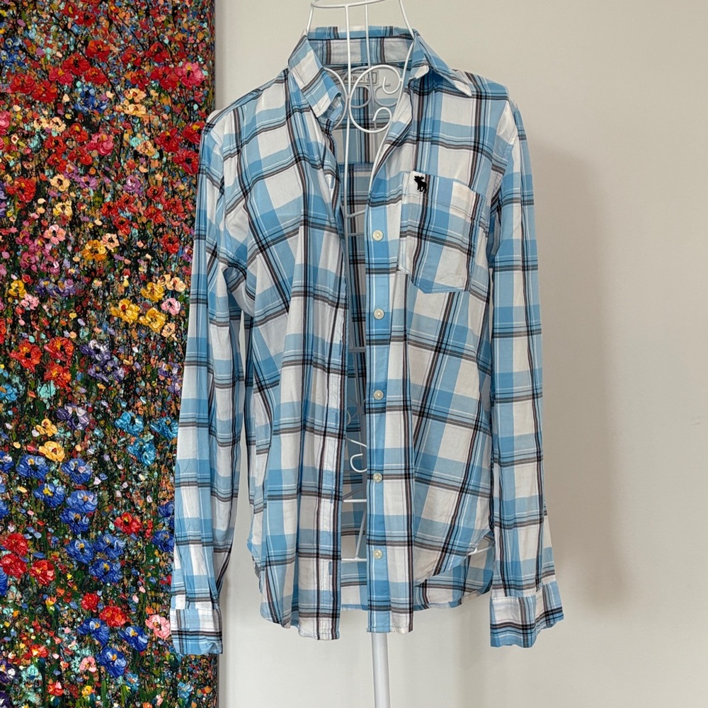 Abercrombie & Fitch Light Blue Plaid women’s shirt